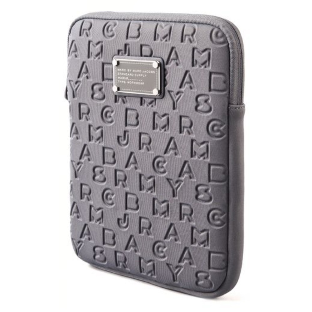 Marc Jacobs Tablet electronics Case bag in soft gray Dreamy Neoprene logo NWT